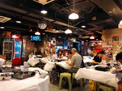 大堂-鲜入围煮花胶鸡海鲜火锅