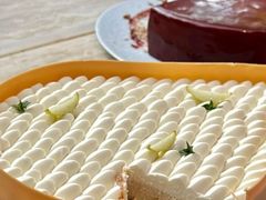 -VERIE BAKEHOUSE