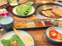 -明洞阿姨·韩式酱蟹烤肉·创意料理(三元桥店)