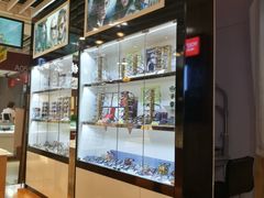 -MiRi眼镜连锁·蔡司·尼康控优点合作店(莘庄店)