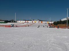 -华彬猛犸滑雪场