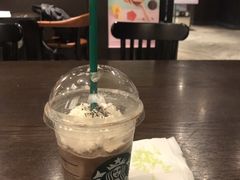 -星巴克臻选(南京金茂览秀城店)