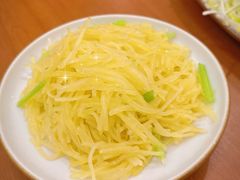 炒土豆丝-老昌春饼(中央大街店)