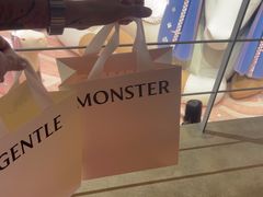 -Gentle Monster(Galleria百货狎鸥亭店)