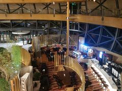 -上海滴水湖皇冠假日酒店