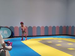 -米高轮滑·自由式轮滑·速桩·滑板(锦辉店)