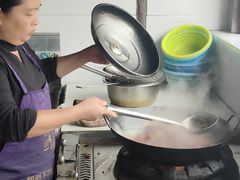 -小李子油焖大虾向阳总店