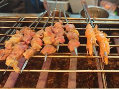 -四囍码头海鲜烧烤自助火锅(外滩南京东路悦荟广场店)