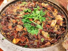 水煮牛蛙-万重锦·人文川菜馆(骡马市店)