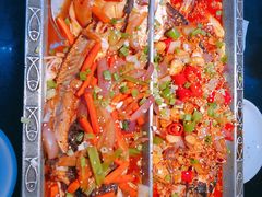 -鸣记脆皮烤鱼·海鲜烤鱼(三八广场店)
