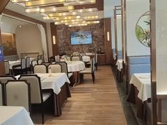 -湘阅•威海海鲜•湖南味道(华宝店)