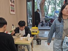 -小马牛肉面·牛骨熬制(南京博物院店)