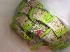 -来伊份(登云路店)