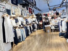 -Brandy Melville