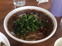 黄面凉皮-恺撒烤包子