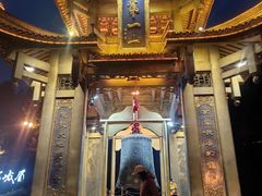 -峨眉山报国寺