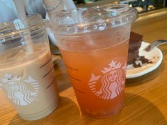 冰摇桃桃乌龙-星巴克(深圳龙岗广百店)
