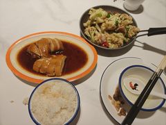 -粤港湾砂锅粥·宵夜(宝龙店)