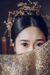 -LOVINA洛维娜婚纱礼服