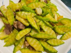 胜瓜炒肉-大师傅金奖啤酒鱼(西街口总店)