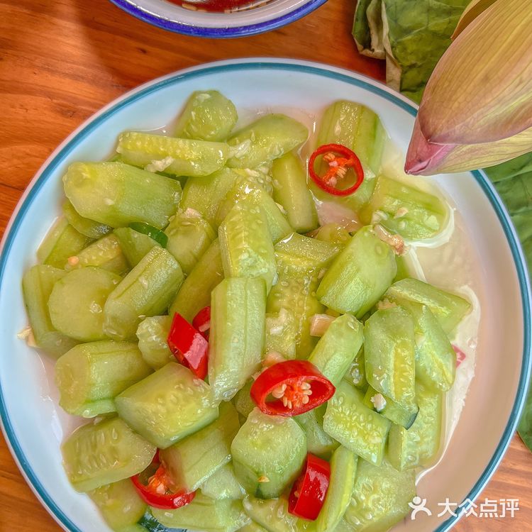 苏州阳澄湖边上的这家大闸蟹 千万别来吃…