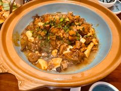 鹿茸菌牛腩煲-钟掌勺忘不了地道湘菜(新天地假日广场店)