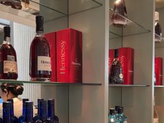-浅深(世茂滨江精品店)