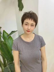 -BULB STUDIO 巴柏明星发型工作室