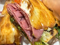小红帽三明治-OUR Bakery(中海环宇荟店)