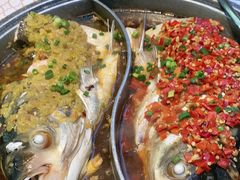 -阿瓦山寨·湘菜现炒·剁椒鱼头王(咸阳总店)