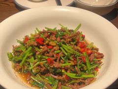 大蒜辣椒炒腊肉-湖南人家·家传湖南菜(水围店)