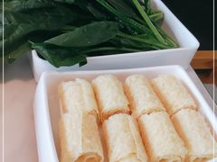 -左庭右院鲜牛肉火锅(浦江欢乐颂店)