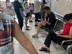 -上海市松江区泗泾医院