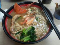 不小心点了黄金在面里-赵璐海鲜面馆(德行路店)