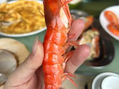 -三亚火车头万人海鲜广场