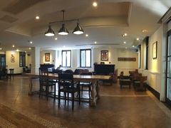 大堂-星巴克臻选(广州沙面店)