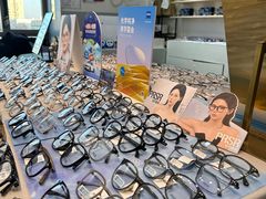 -天空之镜眼镜店蔡司依视路授权店(天通苑店)