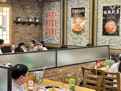-喇喇排骨火锅·传统韩式脊骨汤(望京西园总店)
