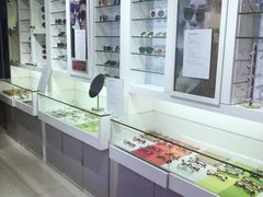 -提一眼镜·蔡司·依视路(小寨店)