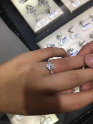 -威德钻石-克拉钻大本营(南京东路店)