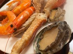 -广州万富希尔顿酒店·感趣自助餐厅·金秋蟹宴生蚝海鲜刺身