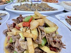 -丹水桥地锅鱼·翘嘴鲌·地方特色全鱼宴(丹江口大坝店)