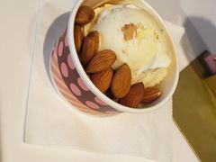 夏威夷果仁冰淇淋-哈根达斯(天河城店)