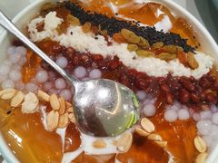-姚姚酸菜鱼·金戈戈香港豉油鸡(喜荟城联名店)
