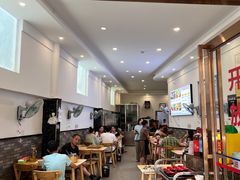 -雷祖芳老妈蹄花店