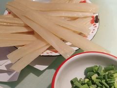 -鱼窝棚柴火铁锅炖(富山屯店)