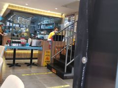 -灵芝妹子海鲜米线(劳动公园店)
