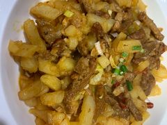 土豆条炖牛肉-西贝莜面村(当代商城店)