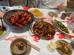 -肥肥虾庄·金牌油焖大虾(汉口城市广场店)