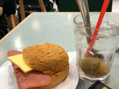 鲜油腿菠萝包-华嫂冰室(尖沙咀店)